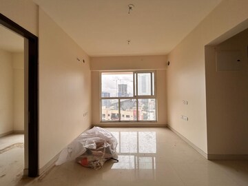 Room in 2 BHK Apartment at Kanakia Silicon Valley, Powai – for Rent