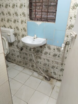 Bathroom in 1 RK Apartment at Uday Giri Apartments, Sector 34 – for Rent