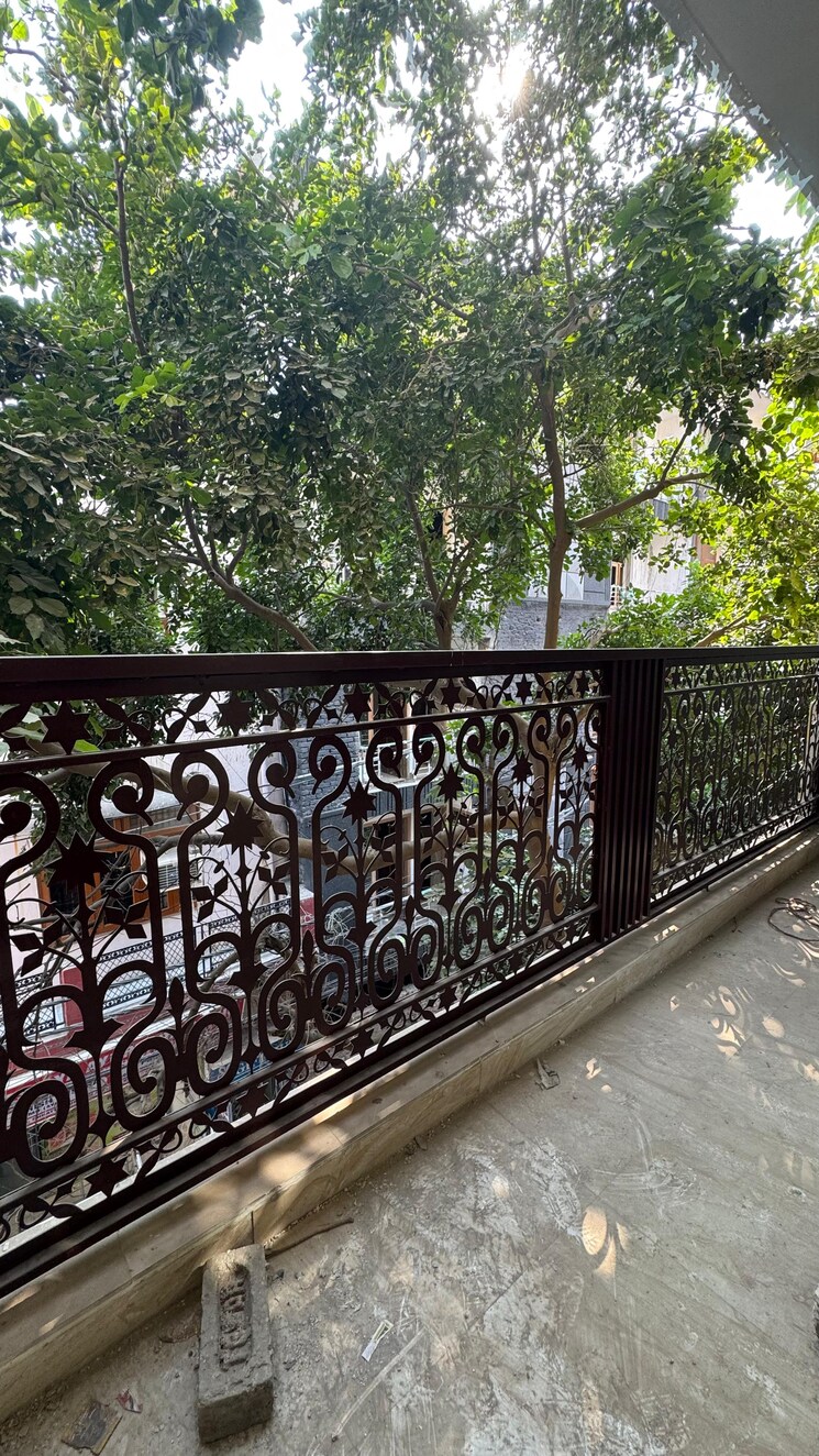 Balcony, chattarpur 2 Bedroom 800 Sq.Ft. Builder Floor In Chattarpur Delhi 9307019