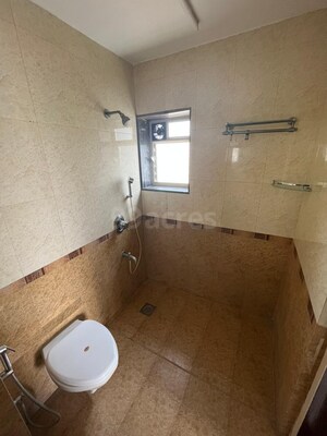 Bathroom in 5 BHK Apartment at Colaba – for Rent
