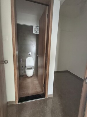 Attached Bathroom in 5 BHK Apartment at Venkatesh Skydale, Hingne Khurd – for Sale