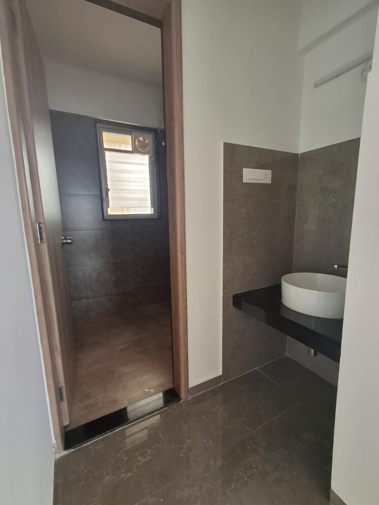 Bathroom, venkatesh-skydale 5 Bedroom 2629 Sq.Ft. Apartment In Hingne Khurd Pune 9307012