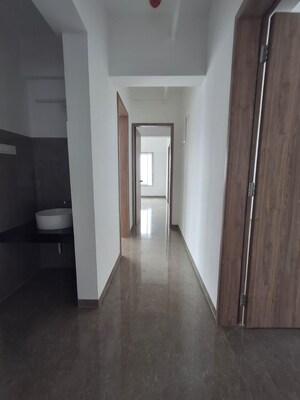  5 BHK Apartment at Venkatesh Skydale, Hingne Khurd – for Sale