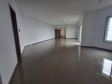 Room in 5 BHK Apartment at Venkatesh Skydale, Hingne Khurd – for Sale