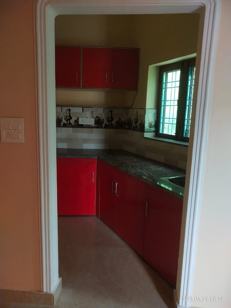 Room, subhash nagar 1 Bedroom 45 Sq.Yd. Independent House In Subhash Nagar Dehradun 9307036