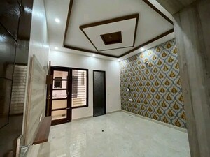 Room in 3.5 BHK Builder Floor at Sector 1 Greater Noida – for Sale