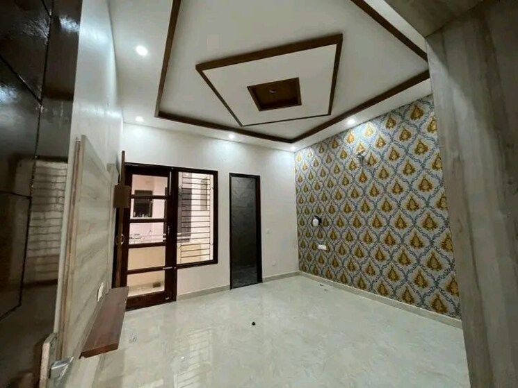 Room, sector 1 greater noida 3.5 Bedroom 1750 Sq.Ft. Builder Floor In Sector 1 Greater Noida Greater Noida 9307060