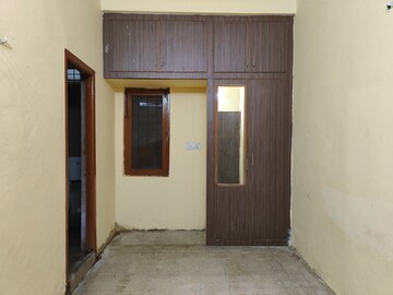 1 BHK Independent House For Rent in Sai Plaza West Marredpally, West Marredpally