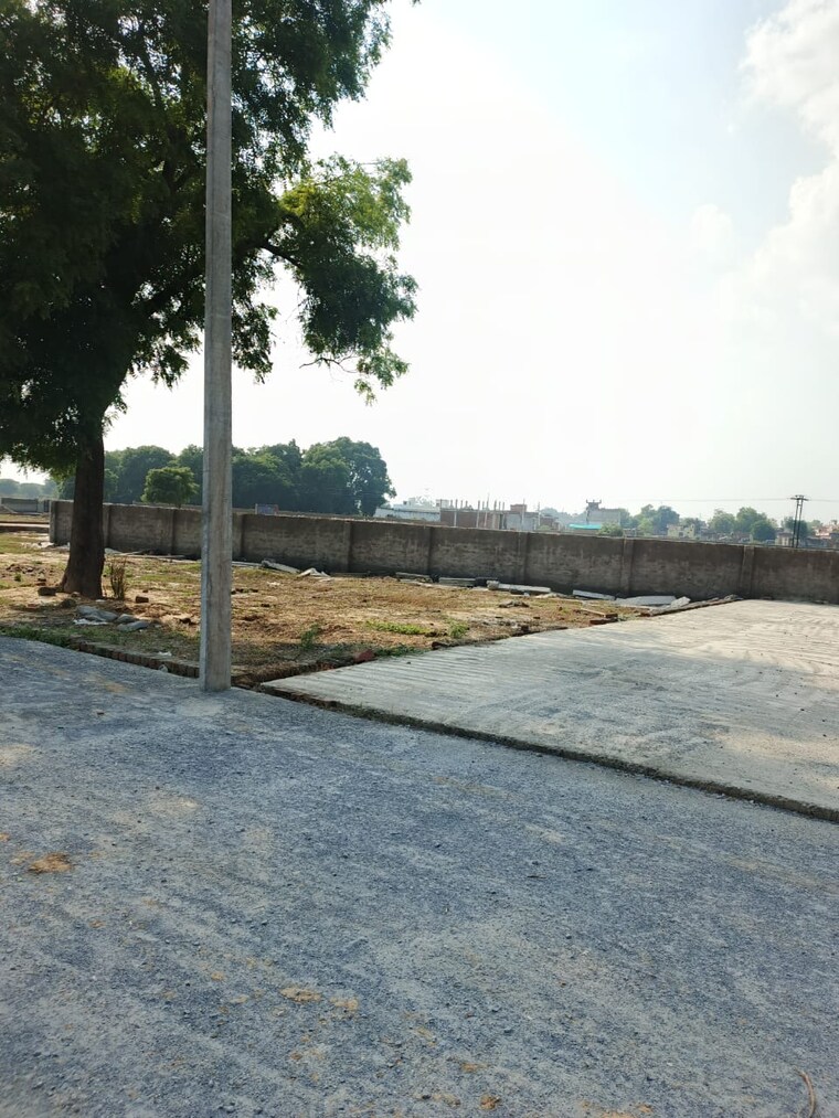 undefined, jalpura  500 Sq.Yd. Plot In Jalpura Greater Noida 9307071