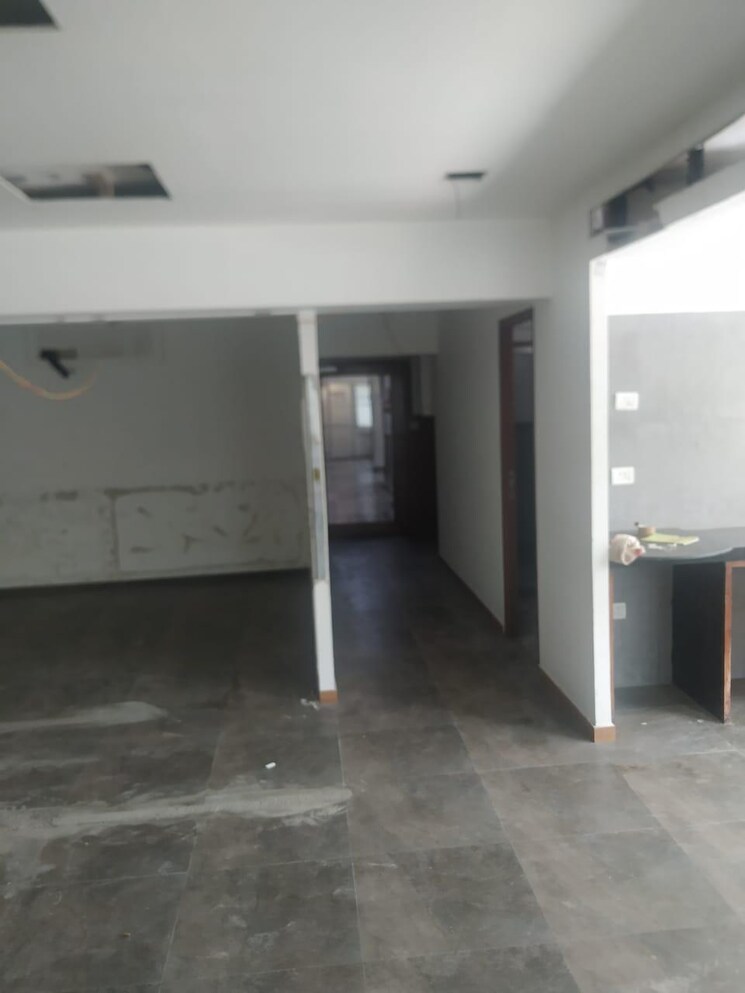 Room, cuffe parade 3 Bedroom 2000 Sq.Ft. Apartment In Cuffe Parade Mumbai 9307068