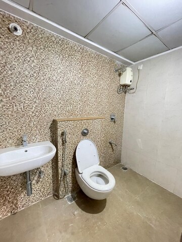 Bathroom in 1.5 BHK Apartment at Lodha Palava City Lakeshore Greens, Dombivli East – for Sale