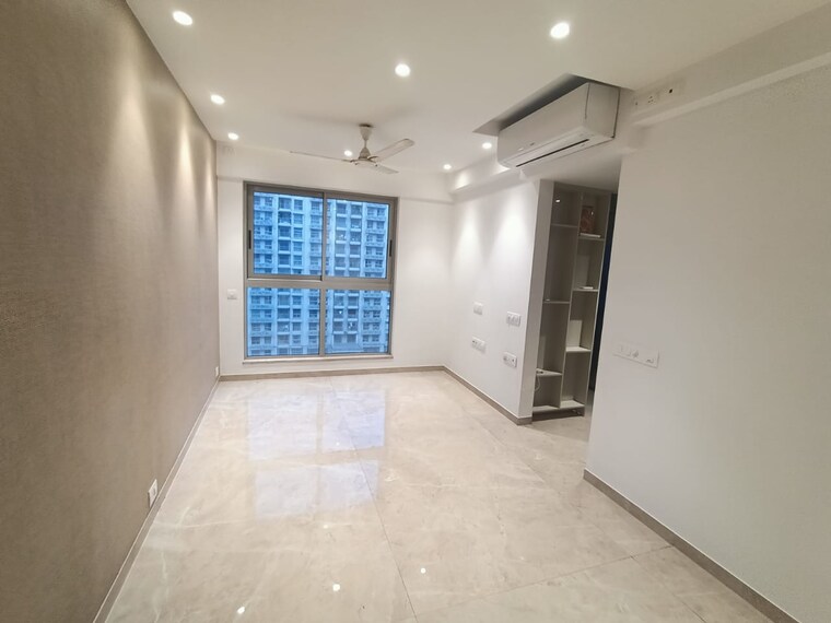 Room, hiranandani-regent-hill 1 Bedroom 385 Sq.Ft. Apartment In Powai Mumbai 9307101