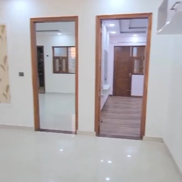 Room, sector 85 4 Bedroom 320 Sq.Yd. Builder Floor In Sector 85 Faridabad 9307104
