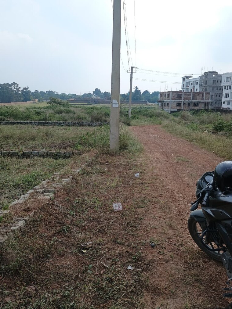  Parking, pundag  2613 Sq.Ft. Plot In Pundag Ranchi 9307096