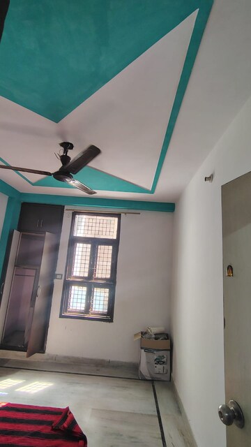 Furnished Amenities in 2 BHK Builder Floor at Dwarka Mor – for Rent