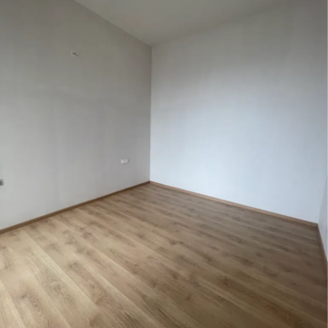 Room in 3 BHK Apartment at Elite CHS Bandra, Gandhi Nagar – for Sale