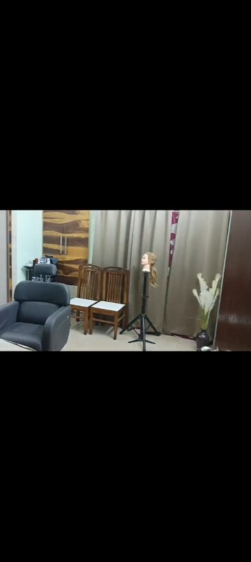 Team Area in 2 BHK Apartment at KW Srishti, Raj Nagar Extension – for Rent