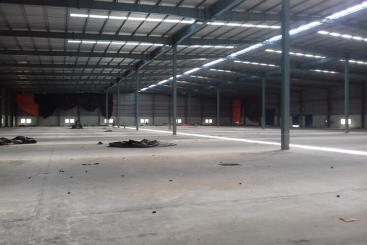  Parking, pace city 2 Commercial Warehouse 4000 Sq.Ft. In Pace City 2 Gurgaon 9306839