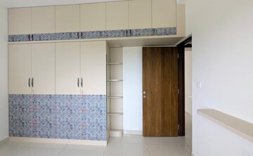 Room in 3 BHK Apartment at Avalon Park At The Prestige City, Sarjapur Road – for Rent