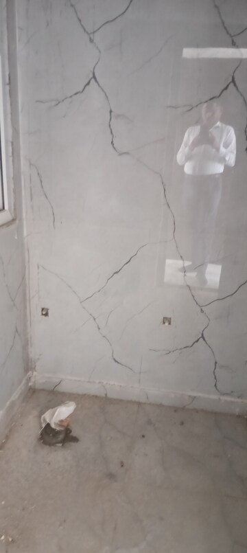 Bathroom in 2 BHK Builder Floor at AVS Tower, Sector 73 – for Rent