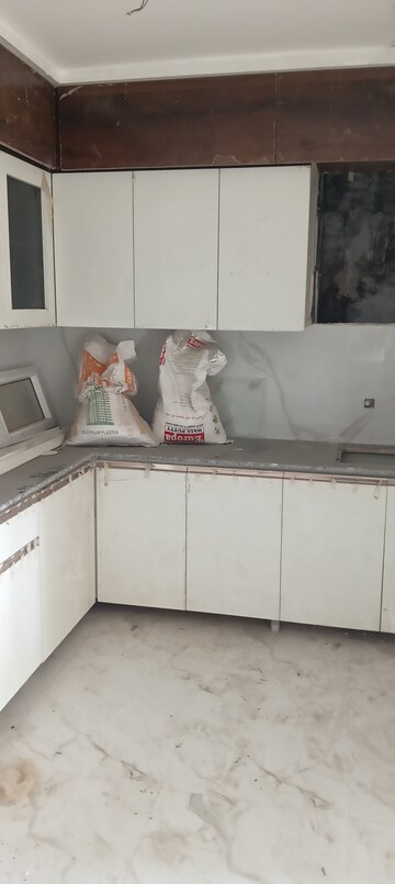 Kitchen in 2 BHK Builder Floor at AVS Tower, Sector 73 – for Rent