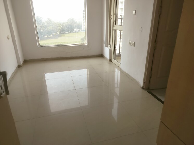 Room, trishla-city 3 Bedroom 1550 Sq.Ft. Apartment In Patiala Road Zirakpur 9307200