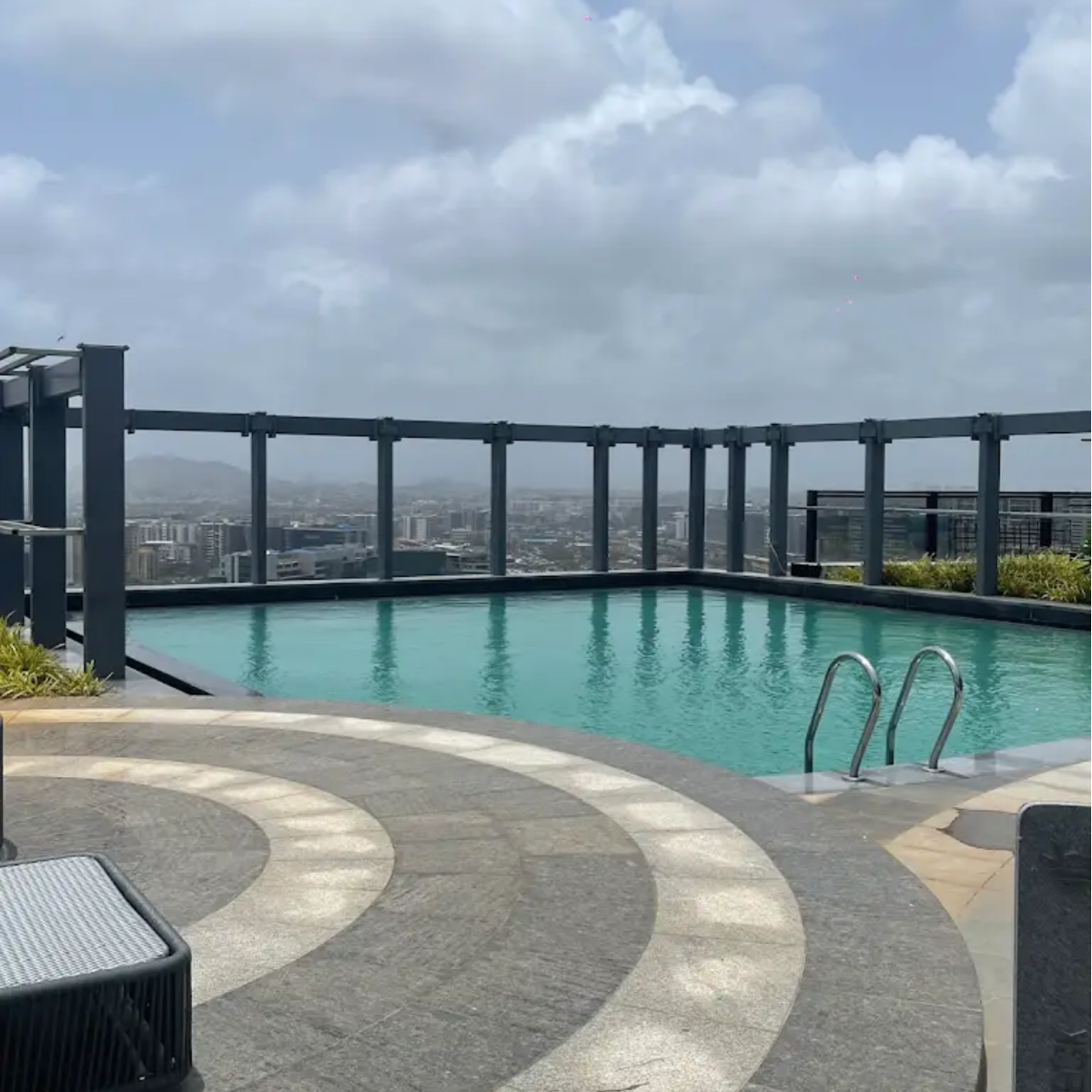 3 BHK Apartment For Sale in INS Tower