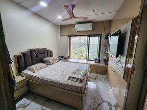 Bedroom in 2 BHK Apartment at Bandra West – for Rent