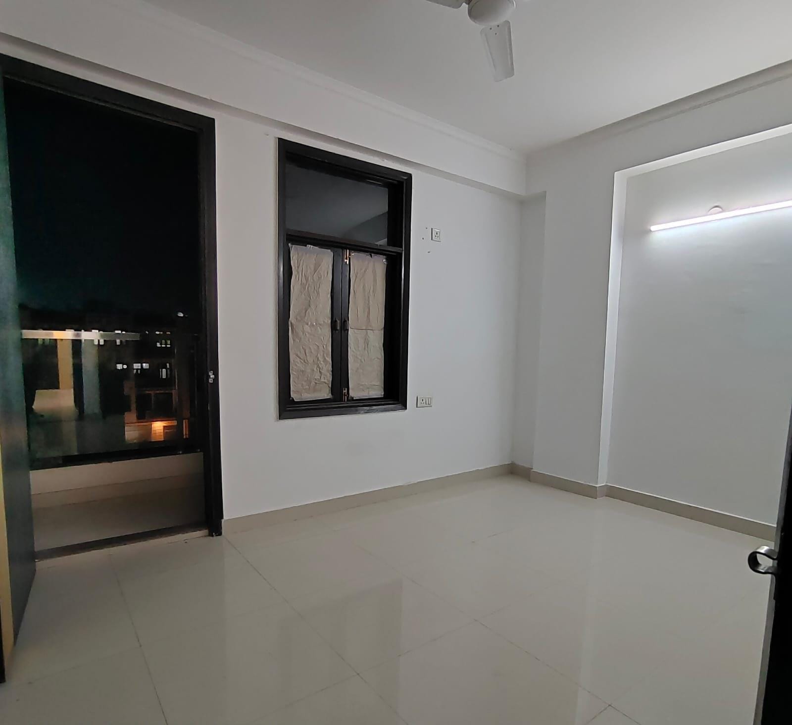 2 BHK + Servant Room Builder Floor For Rent in Risland Sky Mansion