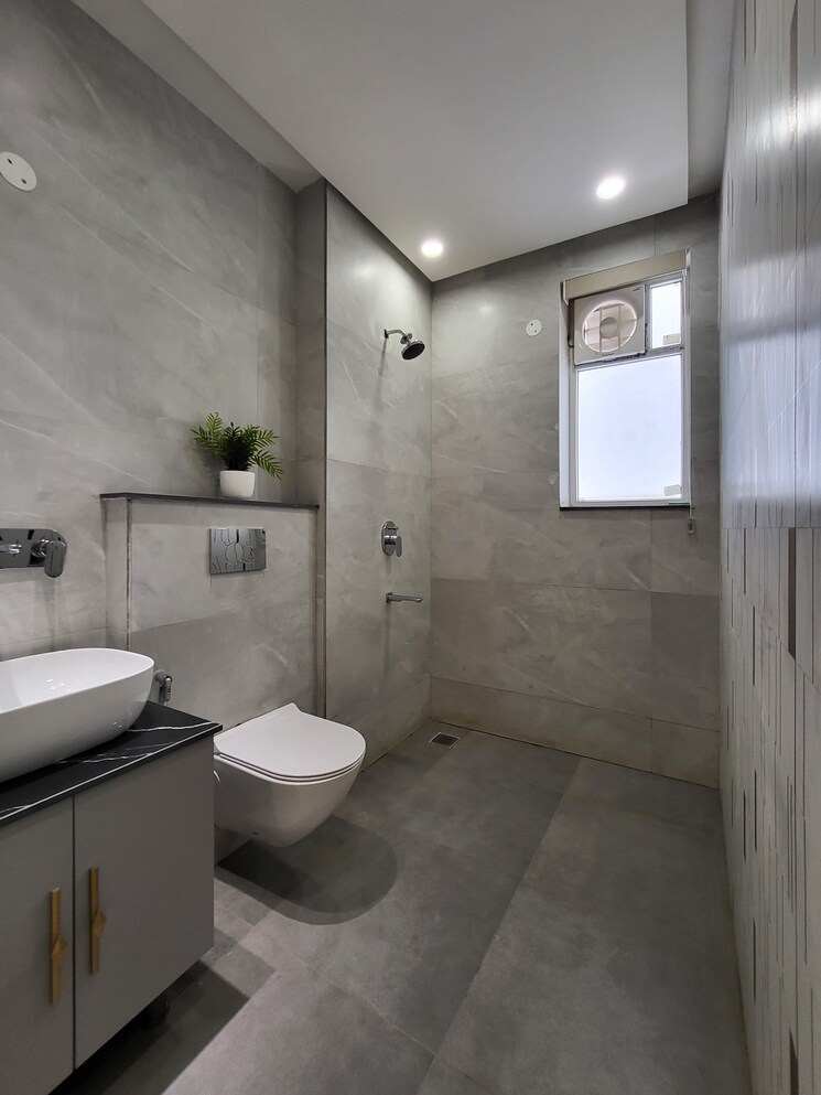 Bathroom, urban-the-zirk 3 Bedroom 1750 Sq.Ft. Apartment In Nabha Zirakpur 9307245