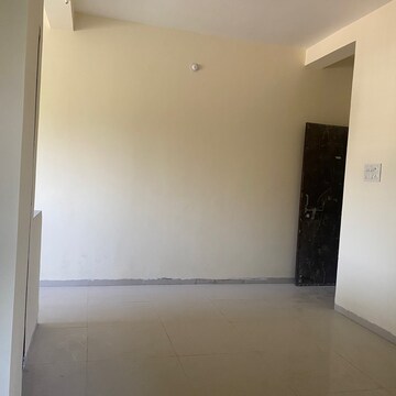 Room in 1 BHK Apartment at Soundlines Florence Tower, Lower Parel – for Rent