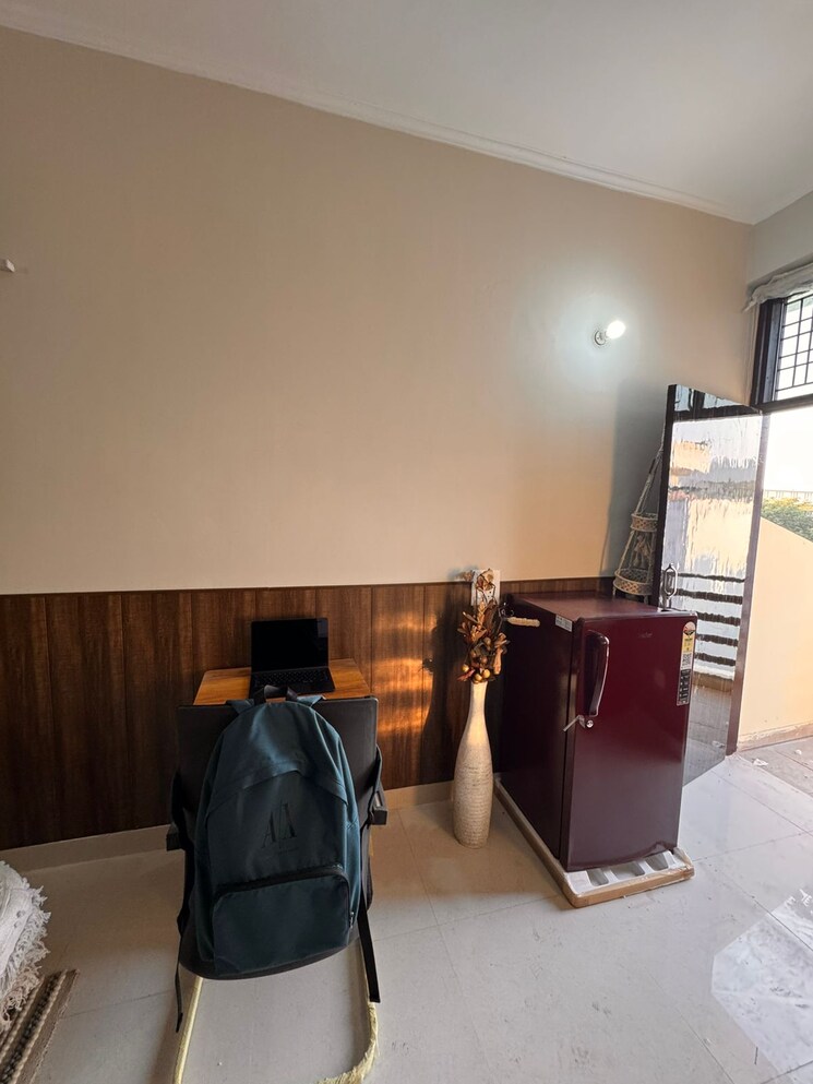 Living Room, sector 52 Studio 650 Sq.Ft. Builder Floor In Sector 52 Gurgaon 9307305