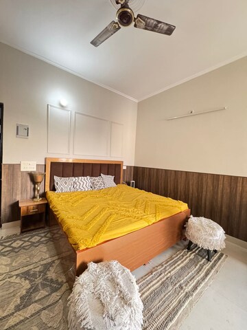 Bedroom in Studio Builder Floor at Sector 52 – for Rent