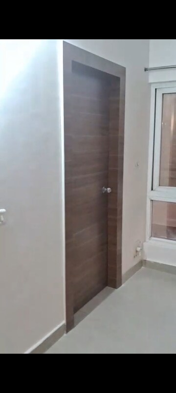 Furnished Amenities in 2 BHK Apartment at UPAVP Ganga Yamuna And Hindon Enclave, Pratap Vihar – for Rent