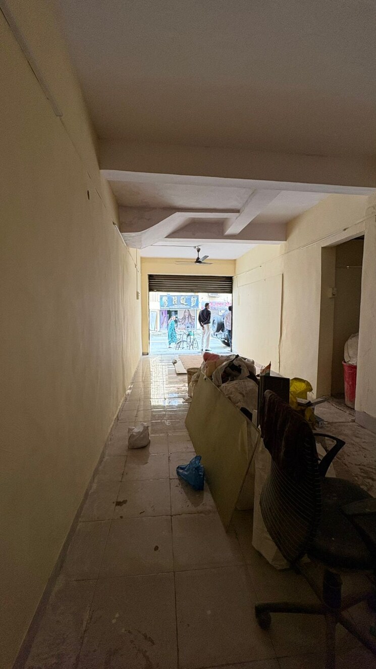 undefined, vijay-orovia Commercial Shop 350 Sq.Ft. In Ghodbunder Road Thane 9307331