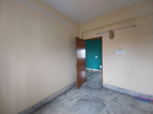 Room in 3 BHK Apartment at Jeet Residency Phase III, Nayabad – for Sale