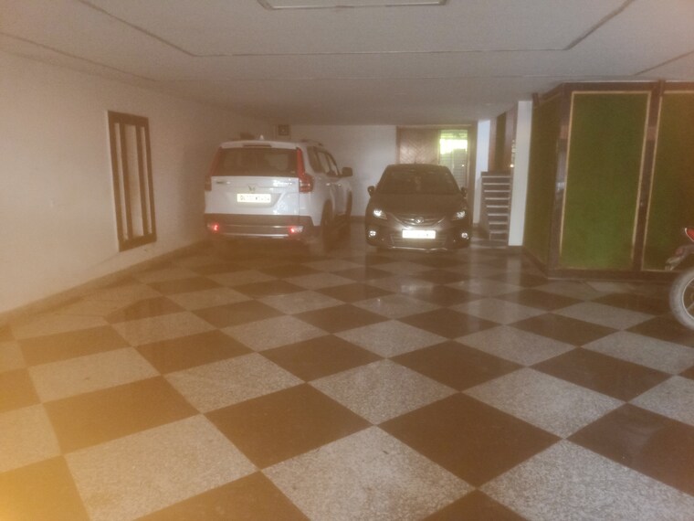 Other, chattarpur 4 Bedroom 2400 Sq.Ft. Builder Floor In Chattarpur Delhi 9307376