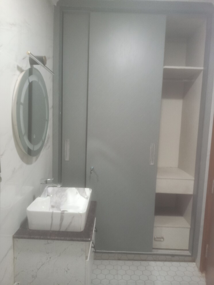 undefined, chattarpur 4 Bedroom 2400 Sq.Ft. Builder Floor In Chattarpur Delhi 9307376