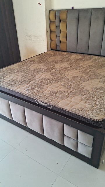 Bedroom in 3 BHK Apartment at Rishabh Cloud 9, Sector 1 Vaishali – for Rent