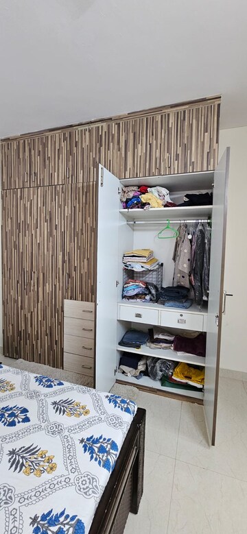Furnished Amenities in 4 BHK Apartment at Tulip Violet, Sector 69 – for Sale