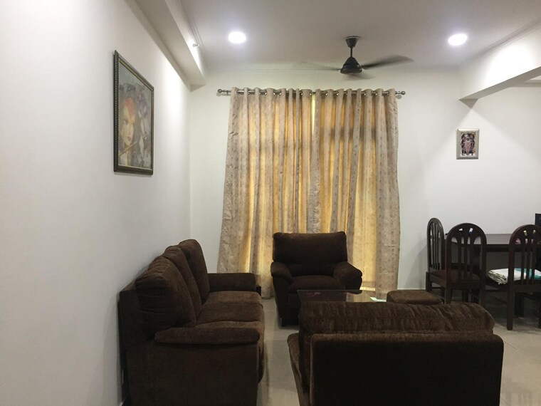 Living Room, gaur-city-5th-avenue 2 Bedroom 910 Sq.Ft. Apartment In Sector 4 Greater Noida Greater Noida 9307528