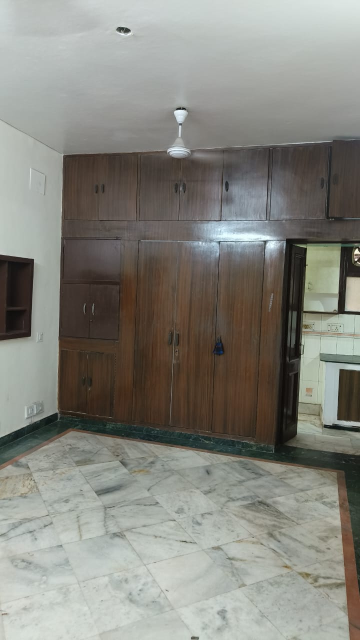2 BHK Builder Floor For Rent in Safdarjung Enclave