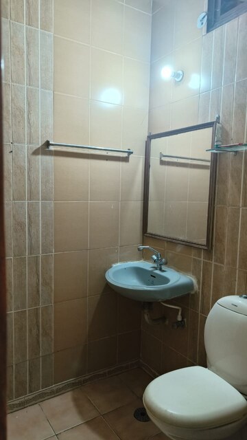 Bathroom in 2 BHK Builder Floor at Safdarjung Enclave – for Rent
