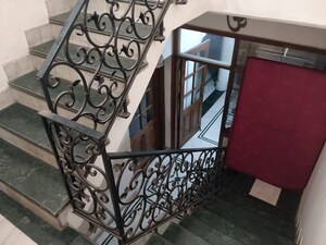 Staircase in 3 BHK Builder Floor at Green Park – for Rent