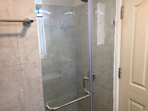 Bathroom in 5 BHK Apartment at Pioneer Park Presidia, Sector 62 – for Rent