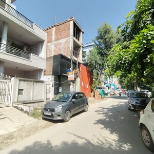  Showroom – Exterior View View at Vikas Puri - for Rent