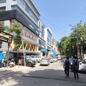  Showroom – Exterior View View at Vikas Puri - for Rent