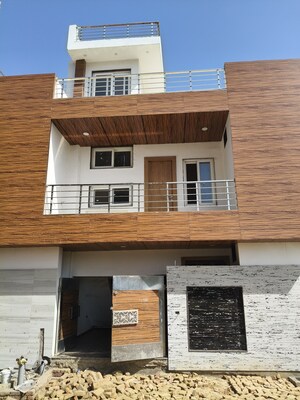 6+ BHK Villa – Exterior View View at Raj Nagar Extension - for Sale