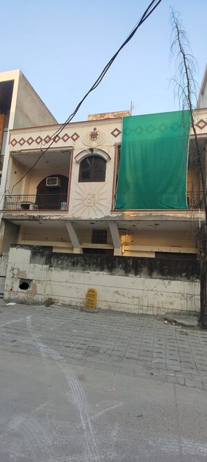 3 BHK Independent House For Sale in Sector 9