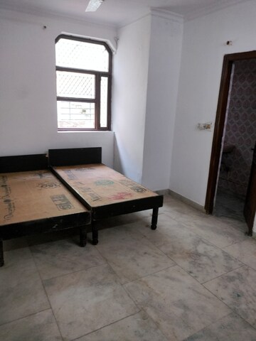 Room in 2 BHK Builder Floor at Savitri Nagar – for Rent
